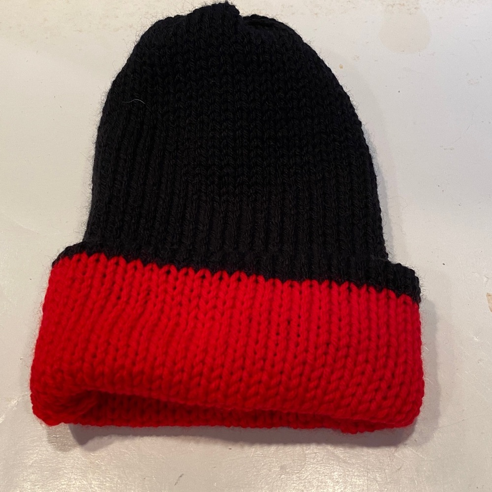 NWOT Hand-Knit Set of 4 Winter Hats - Picture 3 of 5